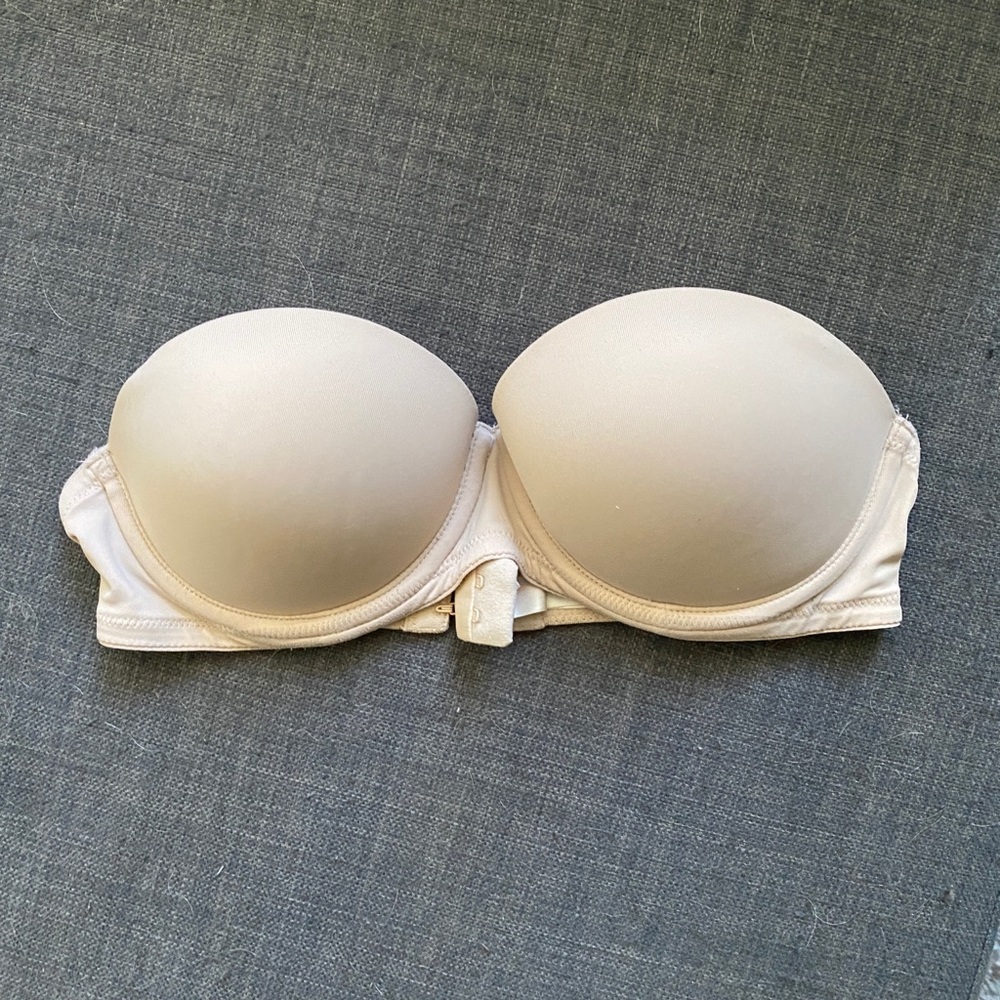 Victoria’s Secret PINK Nude strapless bra